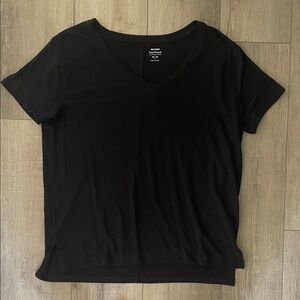 Old Navy Black Short Sleeve V-Neck Tee